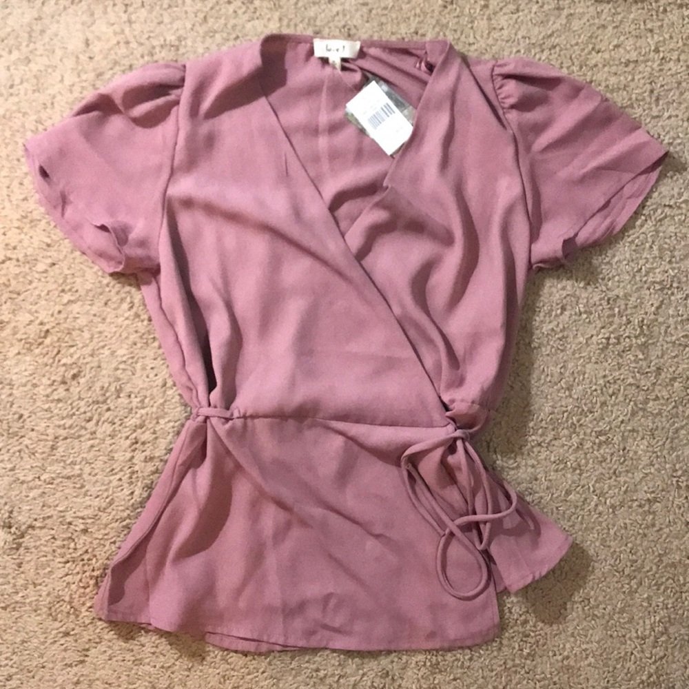 !!SOLD!! Wrap tie top